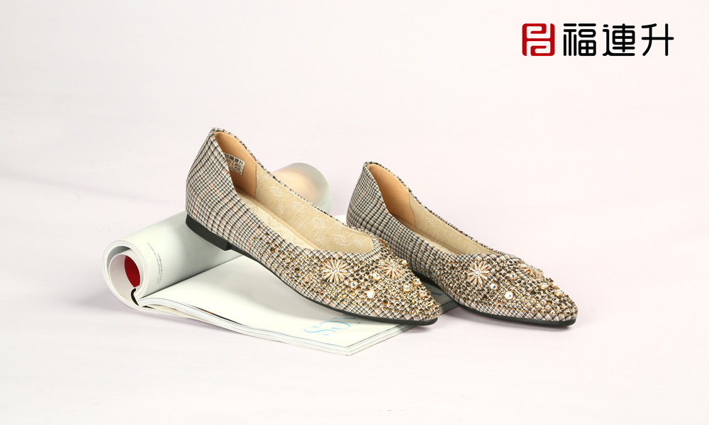 福连升民国风格子布单鞋女镶钻浅口尖头鞋平底瓢鞋图片