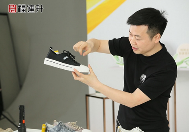 一双鞋子，决定合脚的第一要素就是要有好的楦型